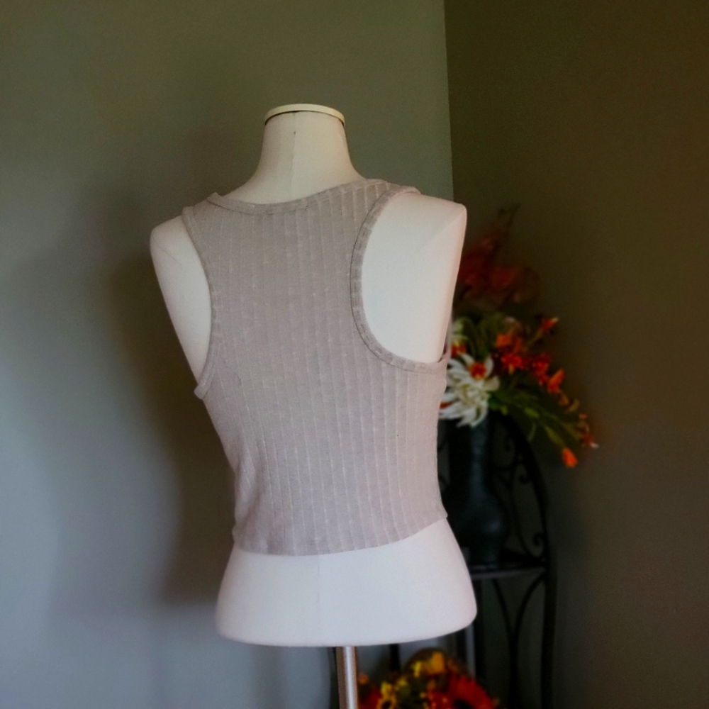 Forever 21 Cropped Racer Back Ribbed Sweater - Picture 3 of 8